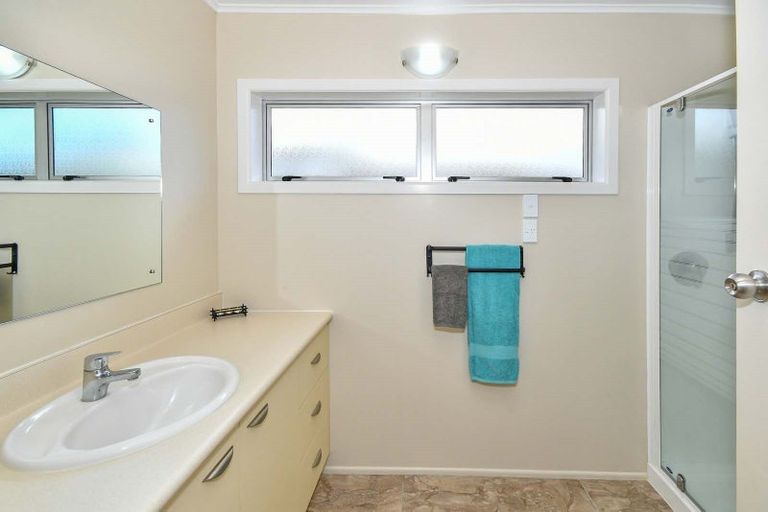 Photo of property in 30 Callis Avenue, Opaheke, Papakura, 2113