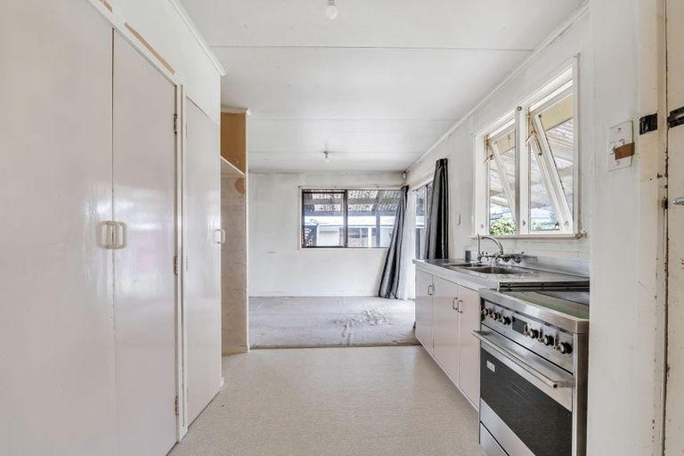 Photo of property in 5 Kouma Place, Fairy Springs, Rotorua, 3015