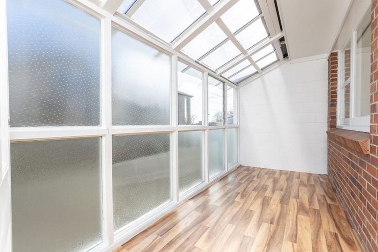 Photo of property in 2/70 Station Road, Papatoetoe, Auckland, 2025