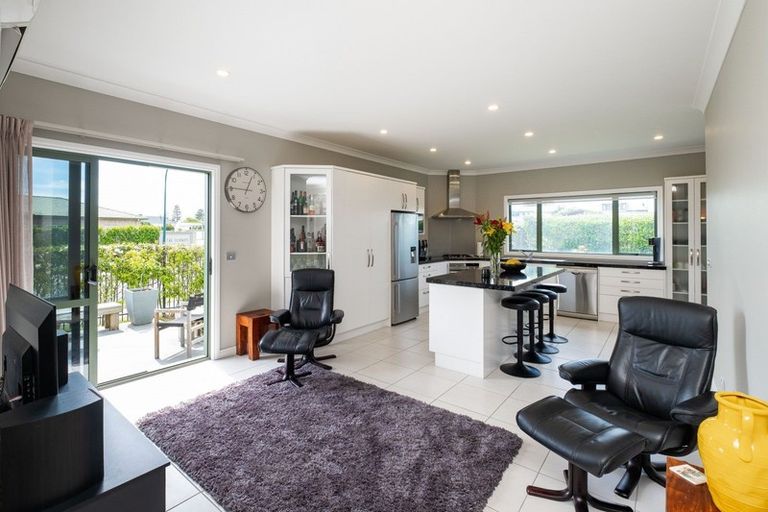 Photo of property in 1 Hunter Drive, Awatoto, Napier, 4110