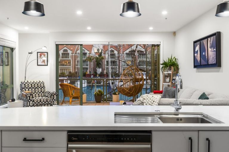 Photo of property in 41 Waterside Crescent, Gulf Harbour, Whangaparaoa, 0930