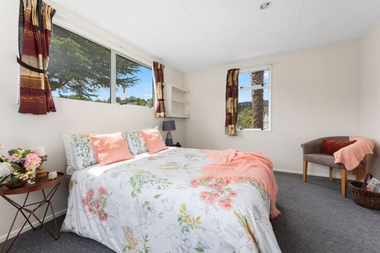 Photo of property in 113 Norana Road, Timberlea, Upper Hutt, 5018