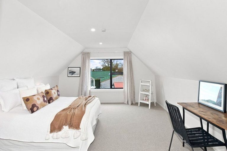 Photo of property in 17b Kruse Place, Redwood, Christchurch, 8051