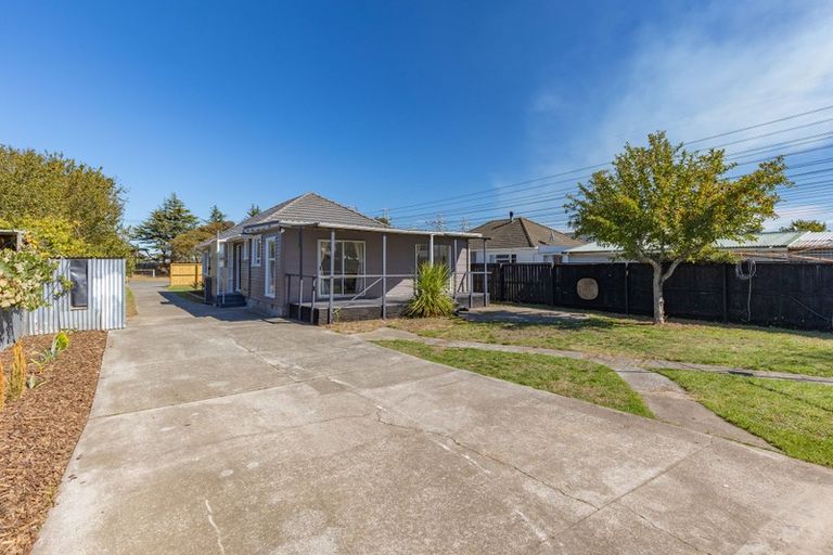 Photo of property in 24 Roberts Road, Hei Hei, Christchurch, 8042