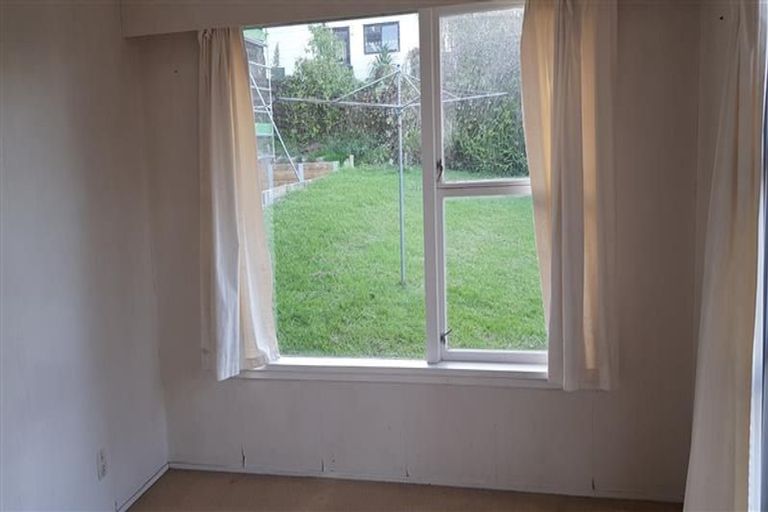 Photo of property in 2/176 Archers Road, Glenfield, Auckland, 0629