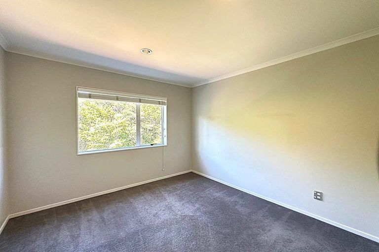 Photo of property in 9 Lucca Crescent, Flat Bush, Auckland, 2019