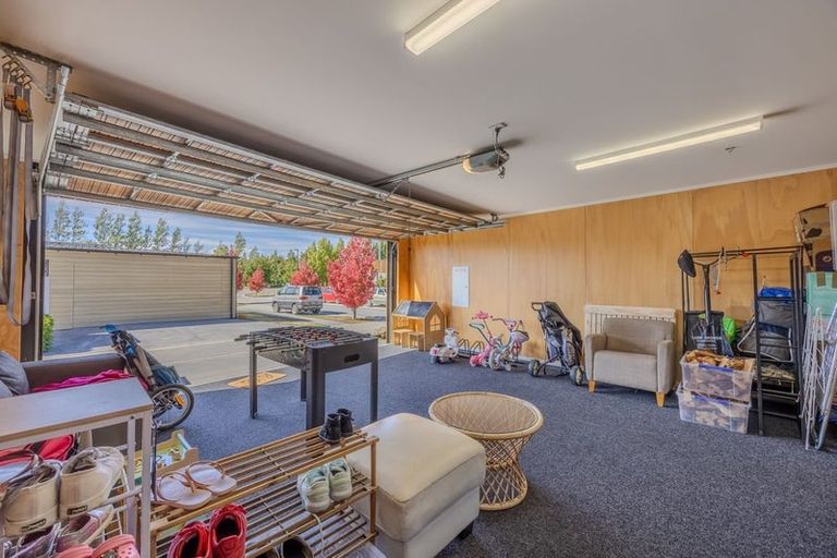 Photo of property in 18 Stackbrae Avenue, Wanaka, 9305