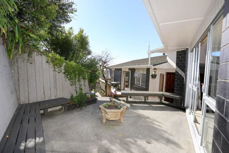 Photo of property in 11 Roseneath Place, Cashmere, Christchurch, 8022