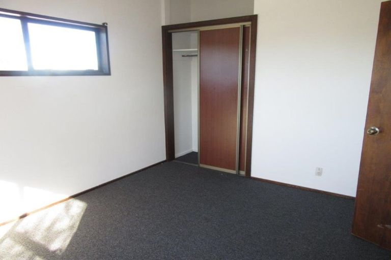 Photo of property in 58 Niven Street, Avondale, Christchurch, 8061