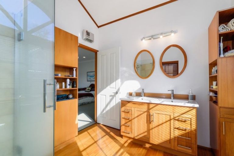 Photo of property in 3 Rangiuru Bay Road, Lake Tarawera, Rotorua, 3076