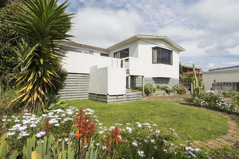 Photo of property in 1030 Papamoa Beach Road, Papamoa Beach, Papamoa, 3118