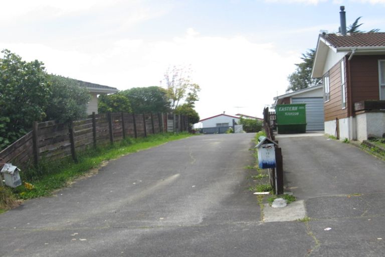 Photo of property in 3/19 Moncrieff Avenue, Clendon Park, Auckland, 2103