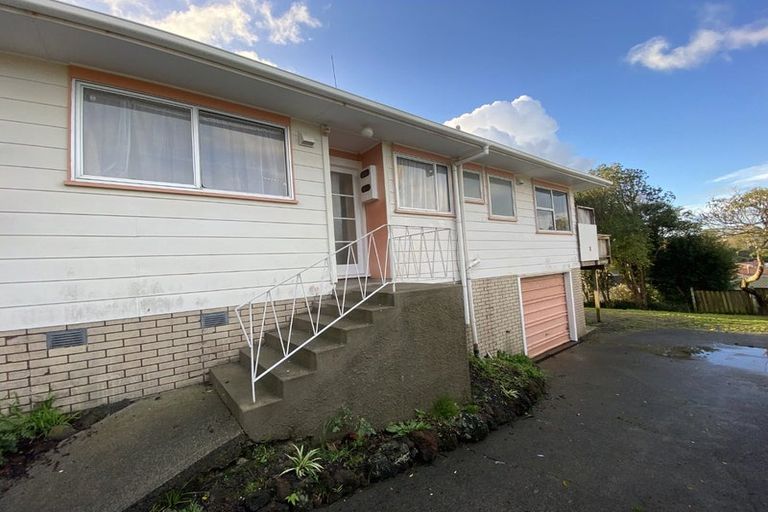 Photo of property in 29 Cockayne Crescent, Sunnynook, Auckland, 0620