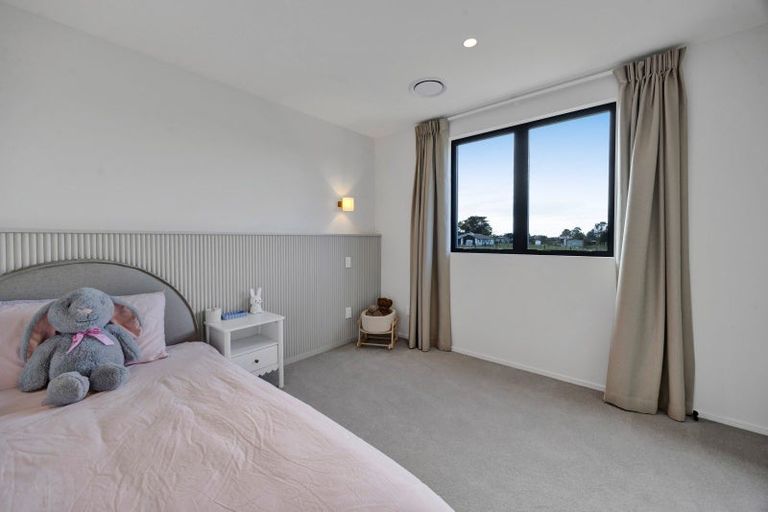 Photo of property in 66 Flint Road West, Stratford, 4332