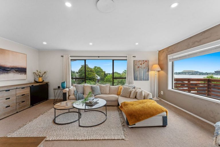 Photo of property in 19 Venus Place, Half Moon Bay, Auckland, 2012