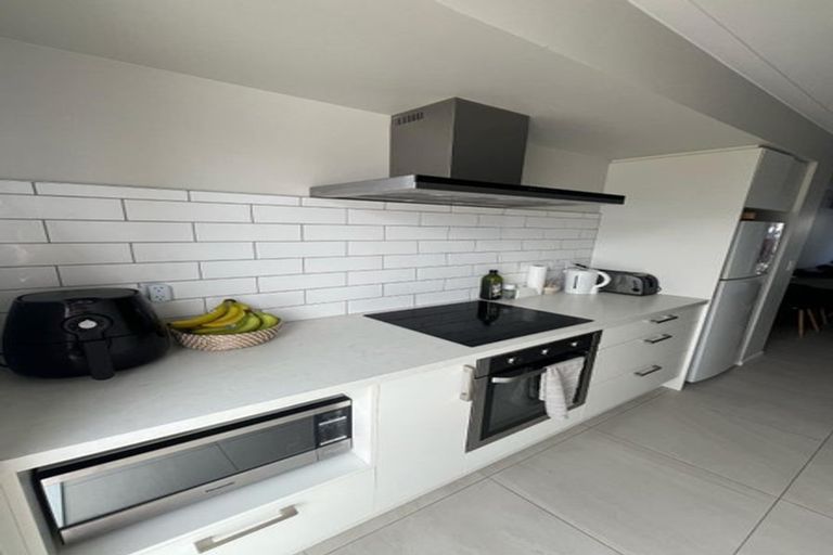 Photo of property in 24 Waenganui Road, Hobsonville, Auckland, 0616