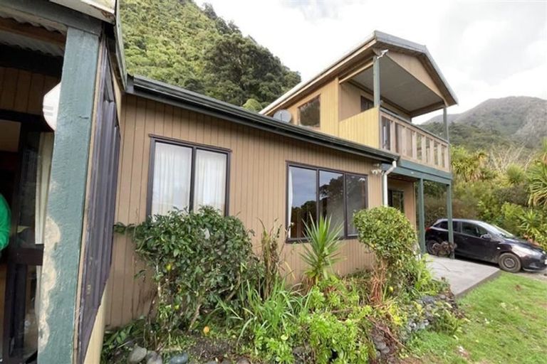 Photo of property in 2484 Coast Road, Barrytown, Runanga, 7873