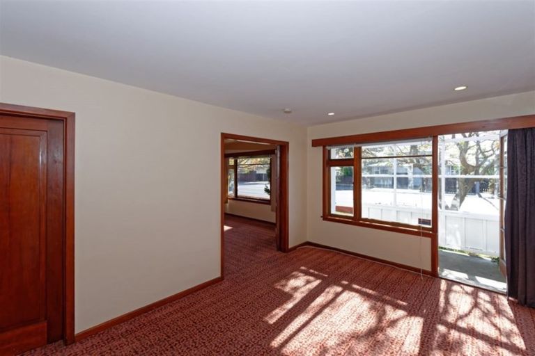 Photo of property in 306 Ferry Road, Waltham, Christchurch, 8011