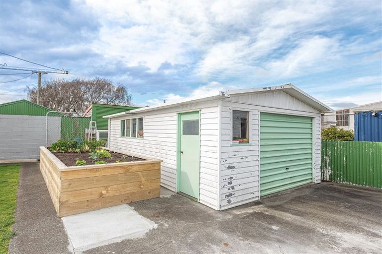 Photo of property in 12 George Street, Aramoho, Whanganui, 4500