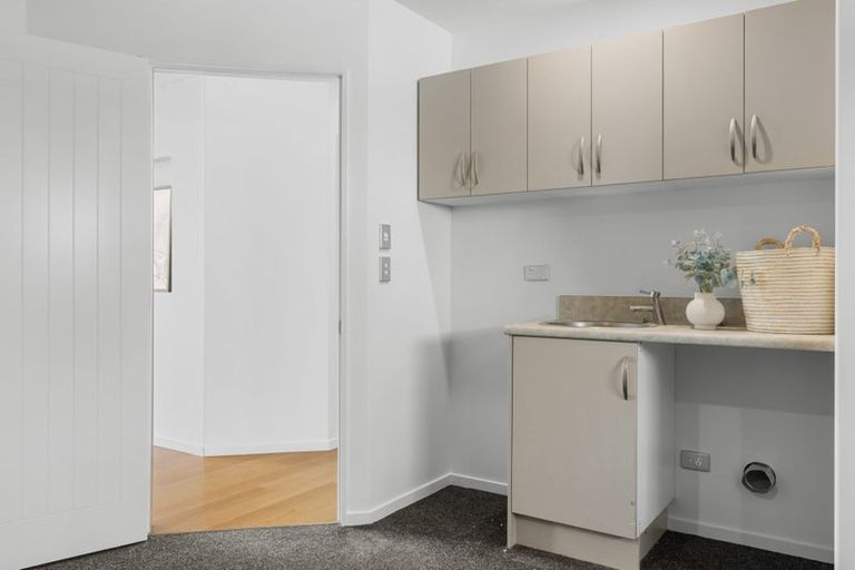 Photo of property in 21 Westpark Drive, Burnside, Christchurch, 8053