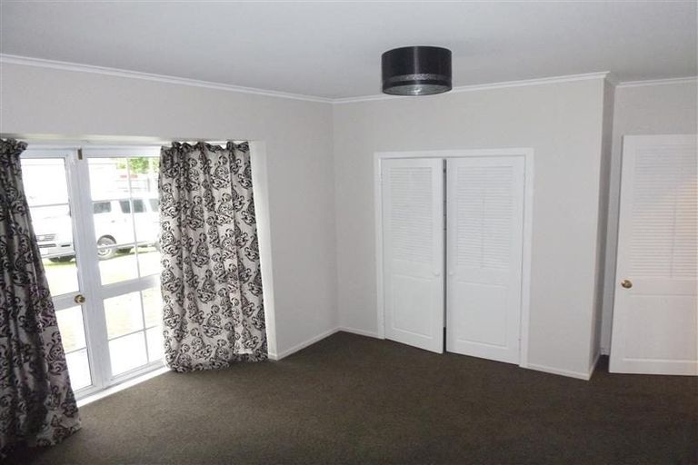 Photo of property in 43 Hallberry Road, Mangere East, Auckland, 2024