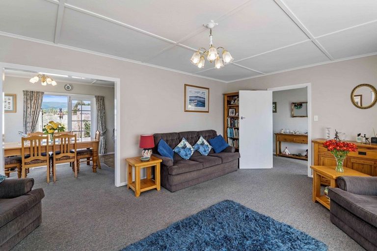 Photo of property in 18 Kirk Street, Otaki, 5512