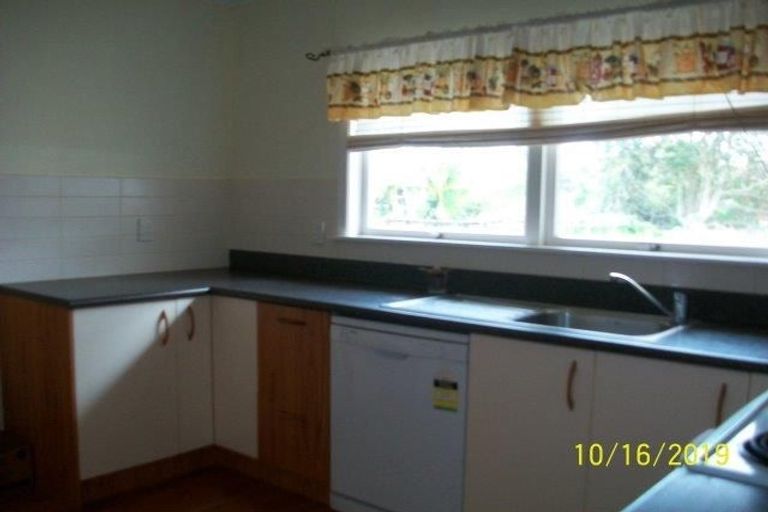Photo of property in 228 Forrest Hill Road, Forrest Hill, Auckland, 0620