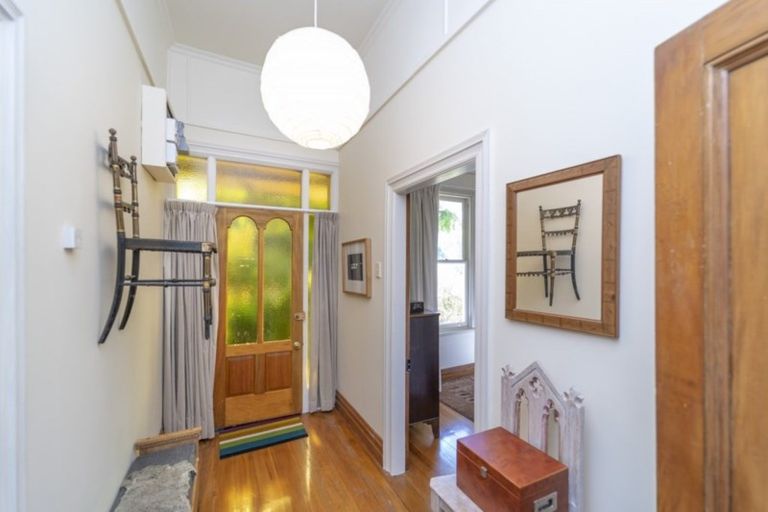 Photo of property in 10 Daniel Street, Martinborough, 5711