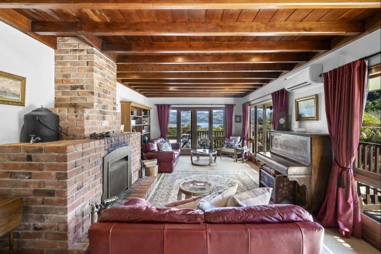 Photo of property in 38 Tizzards Road, Robinsons Bay, Akaroa, 7581