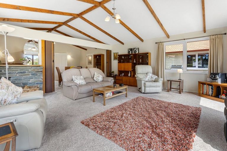 Photo of property in 16 Macdonalds Lane, Waikuku, Rangiora, 7473