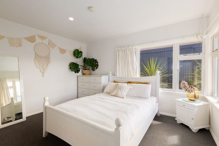 Photo of property in 12 Ida Street, New Brighton, Christchurch, 8061