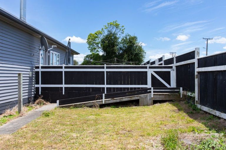 Photo of property in 33 Burgoyne Street, Woodville, 4920