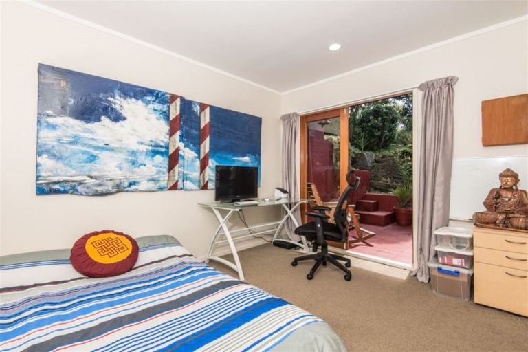 Photo of property in 6a Joll Street, Karori, Wellington, 6012