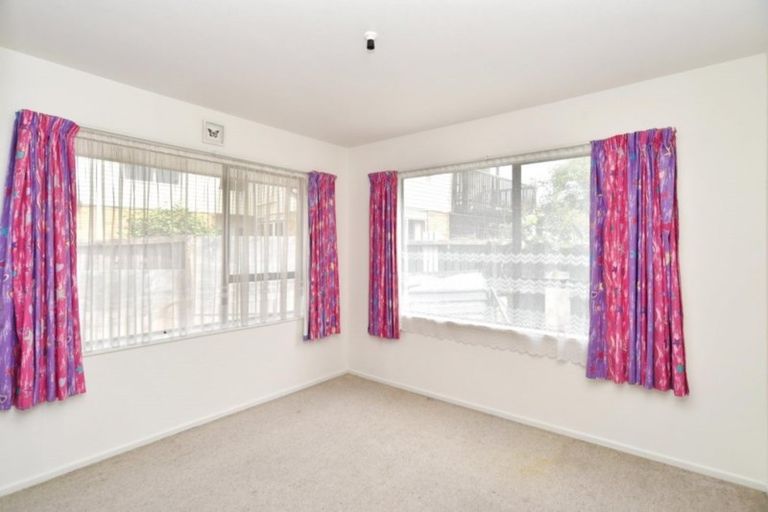 Photo of property in 12 Mayo Place, Belfast, Christchurch, 8051