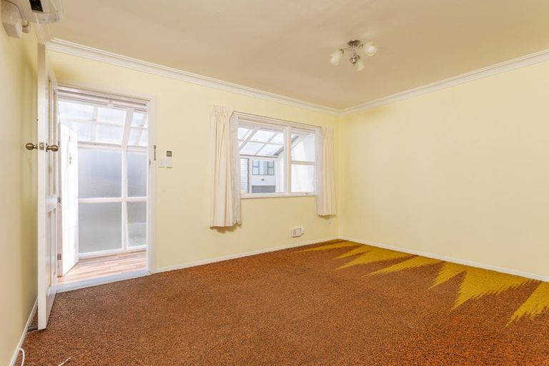 Photo of property in 2/70 Station Road, Papatoetoe, Auckland, 2025