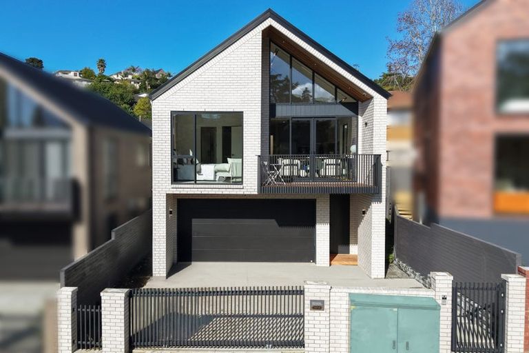 Photo of property in 1 Weetman Drive, Browns Bay, Auckland, 0630