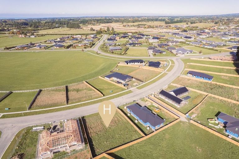 Photo of property in 15 Plover Avenue, Amberley, 7410