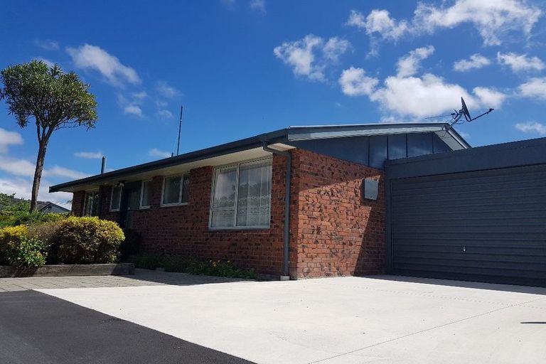 Photo of property in 2/144 Fisher Avenue, Beckenham, Christchurch, 8023
