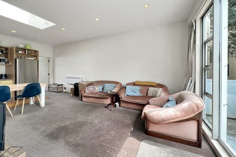 Photo of property in 22/30 Hanson Street, Mount Cook, Wellington, 6021