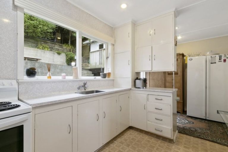 Photo of property in 153 Wellington Road, Wainuiomata, Lower Hutt, 5014