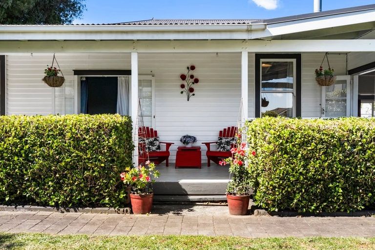 Photo of property in 1 Kelvyn Grove, Hillpark, Auckland, 2102