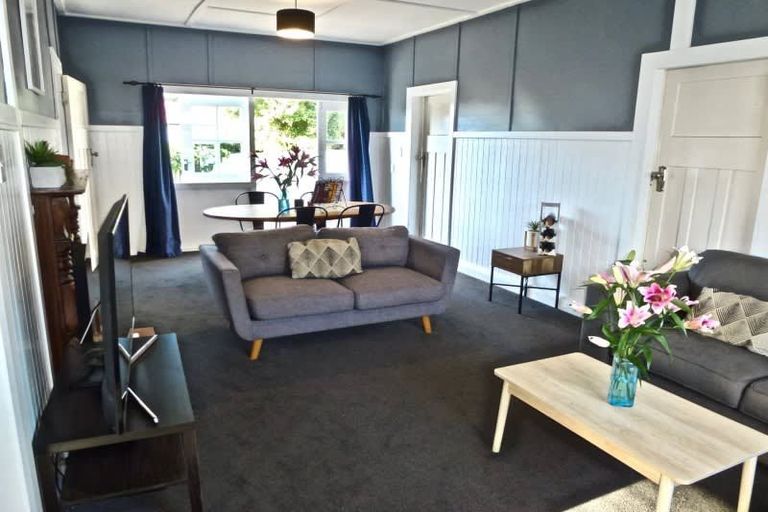 Photo of property in 10 Parakai Street, Paraparaumu, 5032