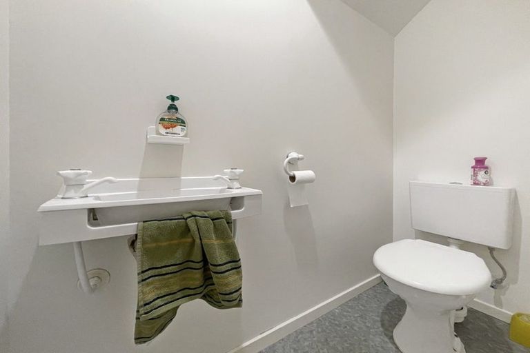 Photo of property in 54 Cunliffe Street, Churton Park, Wellington, 6037