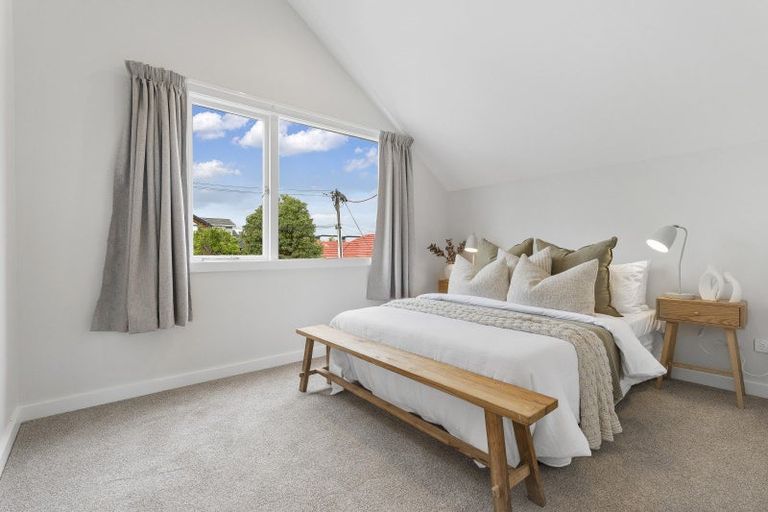 Photo of property in 38 Toru Street, Te Atatu Peninsula, Auckland, 0610