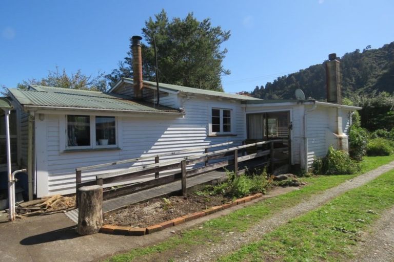 Photo of property in 3138 State Highway 69, Inangahua, Reefton, 7895
