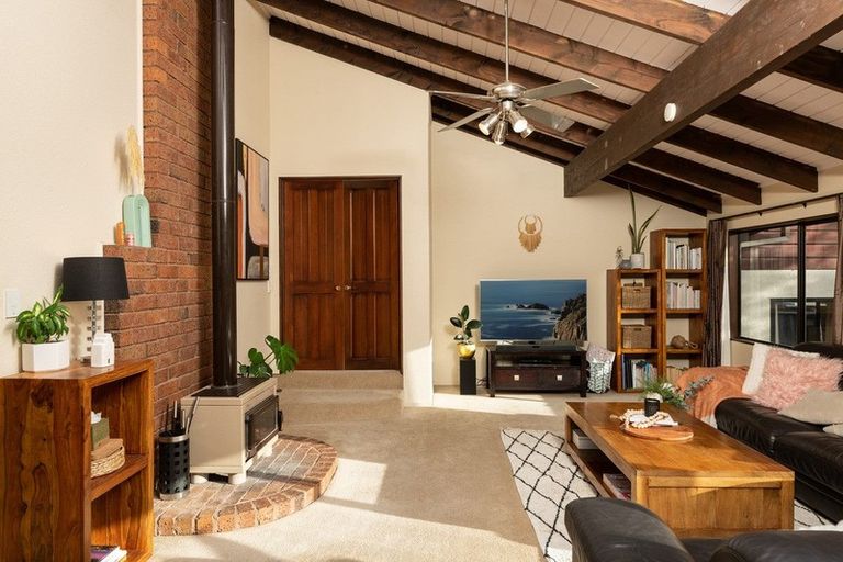 Photo of property in 3 Holmburn Street, Welcome Bay, Tauranga, 3112