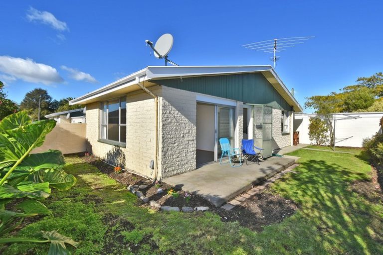 Photo of property in 3/61 Division Street, Riccarton, Christchurch, 8041