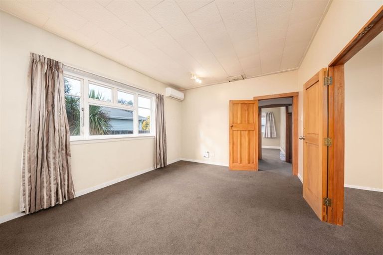 Photo of property in 20 Aorangi Road, Bryndwr, Christchurch, 8053
