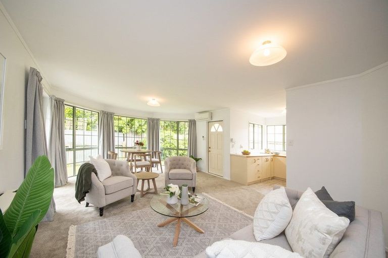 Photo of property in 6 Sovereign Court, West End, Palmerston North, 4410