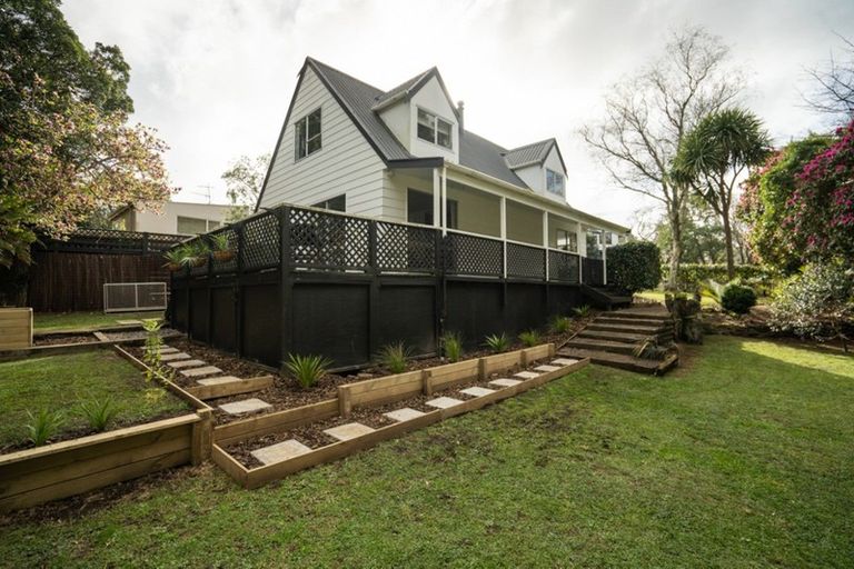 Photo of property in 8 Elizabeth Place, Ferndale, New Plymouth, 4310